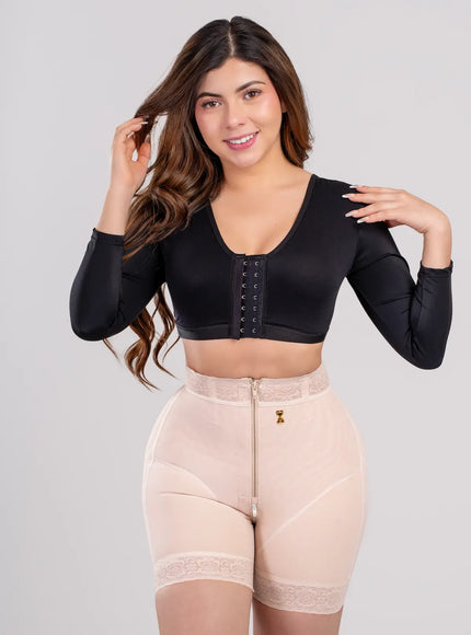 Brasier posquirurgico con manga y realce