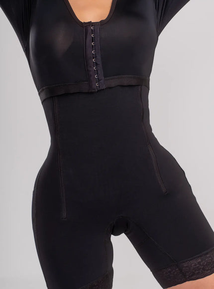 Faja posquirurgica doble cierre invisible costados con brasier posquirurgico manga larga