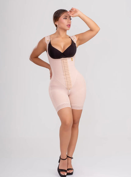 Faja moldeadora uso diario media pierna broche frontal